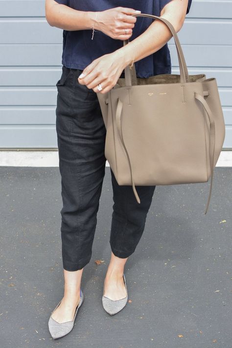 Celine Phantom Cabas, Kate Spade Bag Outfit, Celine Cabas Tote, Balenciaga Work, Celine Phantom Bag, Loewe Hammock Bag, Celine Cabas, Celine Tote Bag, Old Celine