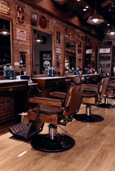 Japanese Barbershop, Home Barber Shop Ideas, Vintage Barbershop Decor, Barbershop Aesthetic, Old Fashion Barber Shop, Luxury Barbershop, Old School Barber Shop, Barbershop Decor, Barber Shop Vintage