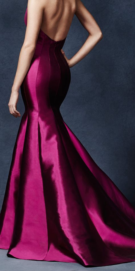 The shape. The detail. All of it. Swooning over Lela Rose's Declaration Gown, as part of our #5YCollection. Jewel Tone Ball Gown, Jewel Tone Gown, Jewel Tone Dresses Formal, Auction Outfits, Jewel Tone Dresses, April Outfit Ideas, Outfit Casual Mujer, Jewel Tone Dress, Outfit Ideas Autumn