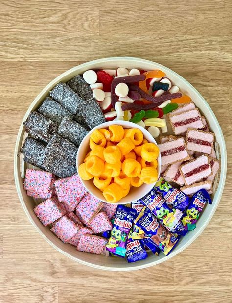 Australia Day Food Platter, Australia Day Platter, Australian Party Food, Australia Day Food, Australian Birthday Party, Australiana Party, Work Party Food, Aussie Party, Australian Snacks