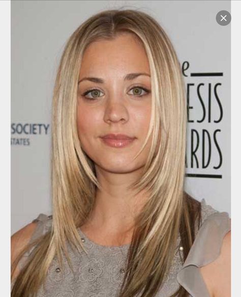 Face framing Straight Layered Hair, Straight Hair Cuts, Long Layered Haircuts, Kaley Cuoco, Brown Blonde Hair, Long Blonde, Short Haircut, Long Layered Hair, Haircuts For Fine Hair