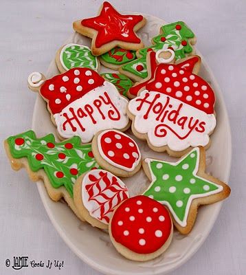 Great sugar cookie frosting recipe for flooding. Easier, faster flooding recipe. Decorated Christmas Cookies, Royal Icing Recipe, Xmas Cookies, Cookie Frosting, Christmas Cookies Decorated, Christmas Sugar Cookies, Cookie Icing, Christmas Cooking, Iced Cookies