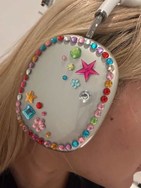 Airpods Max Deco, Earbud Decoration, Beats Headphones Decoration, Bedazzled Headphones, Decorating Headphones, Decorated Headphones, Headphone Decoration, Corset Fashion Outfits, Airpod Max