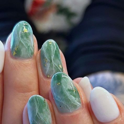 Jade Nails Short, Jade Stone Nails, Jade Nails Designs, Jade Nails, Stone Nail Art, Mood Stone, Detailed Art, Amazing Nails, Nails Short