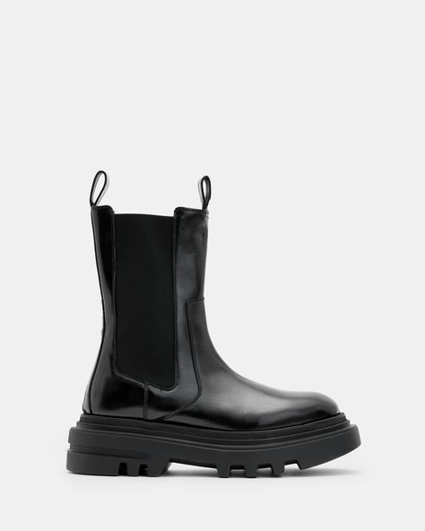 Short black rain boots