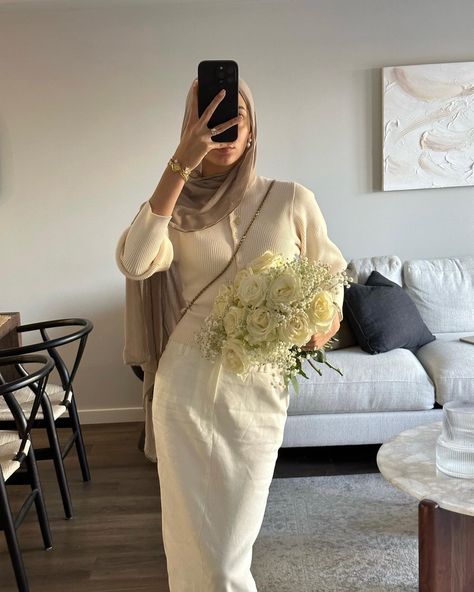 Linen Skirts, Modest Girly Outfits, Hijab Fashion Summer, Outing Outfit, Marketing Specialist, Modesty Outfits, Cute Modest Outfits, Modest Style, Muslim Outfits Casual