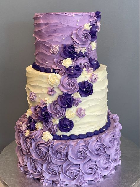 Purple Quince Cake Ideas, Purple Tiered Cake, Lilac Quinceanera Cake, Purple Sweet 16 Ideas, Purple Sweet 16 Cakes, Purple Foods For Party, Purple And Silver Cake, Heart Meanings, Sweet 16 Party Planning