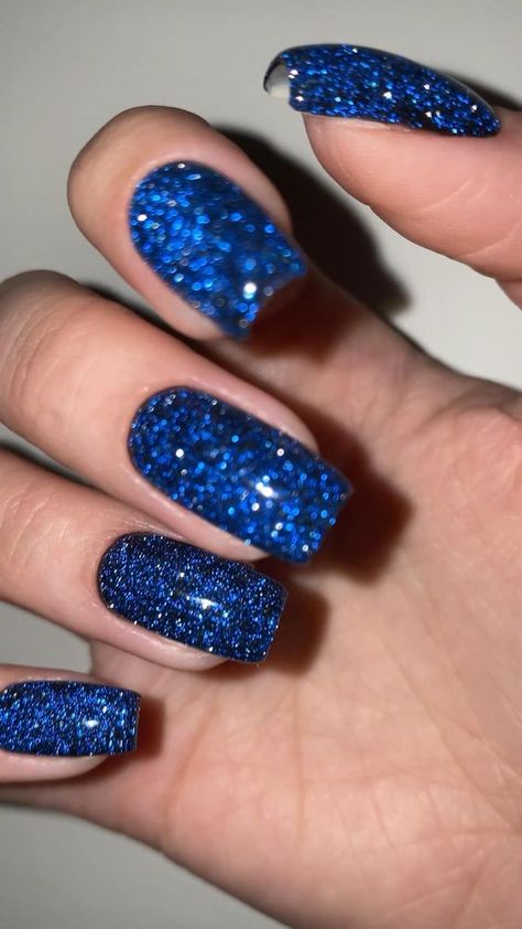 Sapphire Nails, Blue Prom Nails, Blue And Silver Nails, Hoco Nails, Blue Gel Nails, Royal Blue Nails, Blue Glitter Nails, Nail Designs Ideas, Glittery Nails