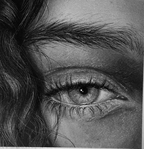 Black Aesthetic Sketch, Realistic Drawings Of Eyes, Tonal Portraits, Realistic Art Drawings, Tamara Williams, Tears Art, Filmy Vintage, Art Photography Portrait, Art Sketches Pencil