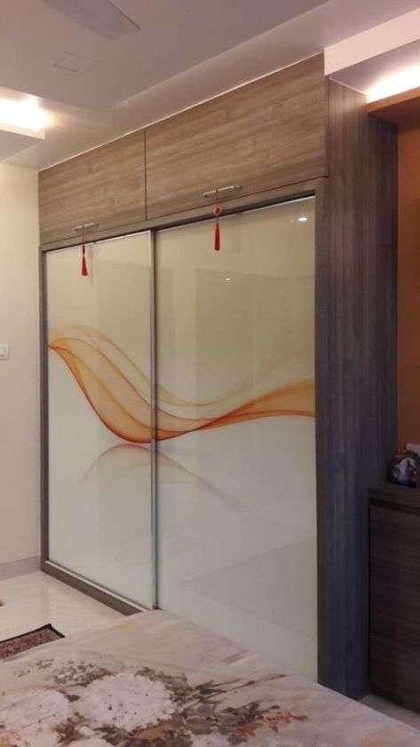 Sliding Wardrobe Design, Wardrobe Laminate Design, Sliding Door Wardrobe Designs, Wall Wardrobe Design, Glass Wardrobe, Wardrobe Design Modern, Armoire Dressing, Bedroom Wardrobe Design, Modern Cupboard Design