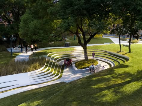 Amphitheater Architecture, Landscape Plaza, Hillside Landscape, Landscape Architecture Park, Landscape Stairs, Plaza Design, Urban Design Graphics, Campus Design, Landscape Architecture Drawing