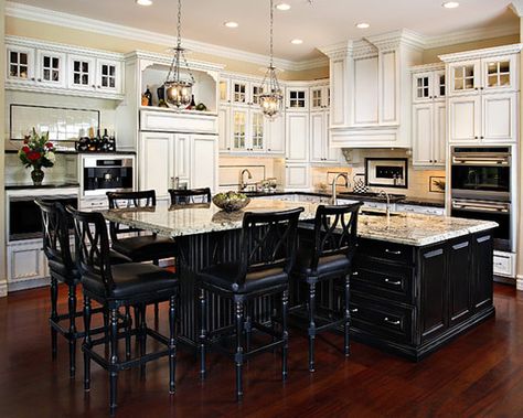 LOVE the colors and island.Traditional Kitchen L Shaped Kitchen Layouts Design, Pictures, Remodel, Decor and Ideas - page 18 T Shaped Kitchen Island, Kitchen Islands Ideas With Seating, Traditional Kitchen Island, Functional Kitchen Island, Kitchen Island Table, L Shaped Kitchen, Classic Kitchen, Kitchen Island Design, Classic Kitchens