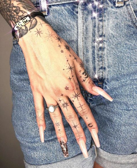 Badass Hand Tattoos For Women, Galaxy Hand Tattoo, Star Hand Tattoos For Women, Stars Hand Tattoo, Hand Tattoos Stars, Edgy Hand Tattoos, Sleave Ideas Woman, Hand Tats For Women, Pretty Hand Tattoos For Women