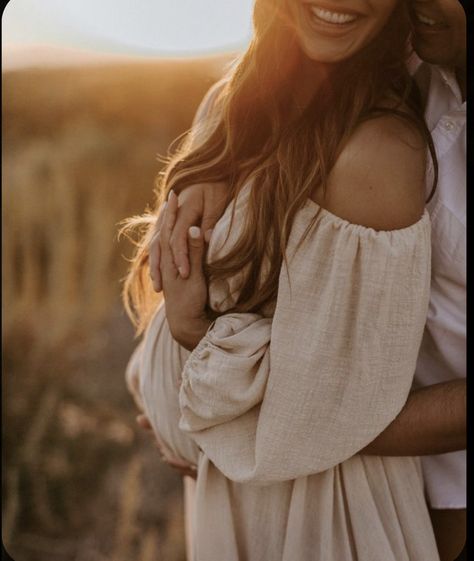 Sweet Maternity Photos, Individual Maternity Poses, Maternity Shoot Mountains, Spring Time Maternity Photos, Family Of Three Maternity Photos, Maternity Photography Field, Maternity Field Pictures, Cowboy Maternity Pictures, Pregnancy Photos Nature