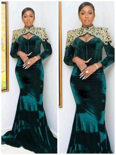 Long Sleeve Dinner Dress, Reception Dress Long Sleeve, Dinner Gowns Classy Style, Dinner Gowns Classy, Mermaid Dress Prom, Dinner Gown Styles, Green Velvet Gown, African Skirt Outfit, Reception Dress Long