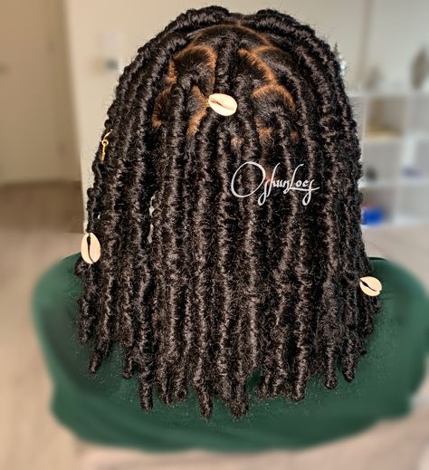 #fauxlocs #goddesslocs #boholocs #nychairstylist #dreadstyles #viral #protectivestyles #naturalhairstyles Butterfly Locs Bob, Boho Locks, Faux Locs Marley Hair, Boho Faux Locs, Short Faux Locs, Locs Bob, Faux Locs Bob, Bohemian Locs, Boho Locs