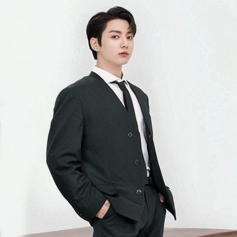 Jungkook On Suit, Jungkook Business Man, Jungkook With Suit Black, Jungkook Formal Photo, Jungkook With Suit, Jungkook In Suit Photoshoot, Jungkook Tuxedo, Jimin Formal Suit, Jungkook Wearing Suit