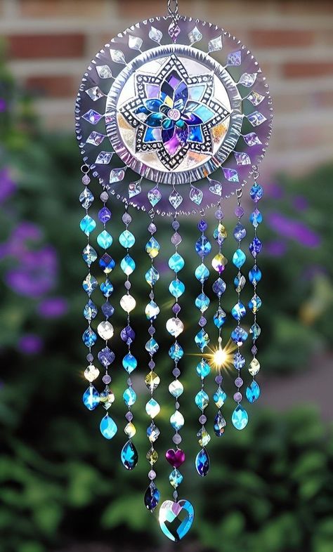 Crystal Room Decor, Crystal Suncatchers Diy, Dreamcatcher Wallpaper, Sparkle Wallpaper, Beautiful Scenery Photography, Crystal Goddess, Crystal Figurines, Crystal Suncatchers, World Pictures