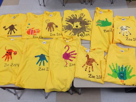 Zoo themed field trip shirts. Kindergarten Field Trip Shirts, Zoo Handprint Craft, Field Trip Shirts For Kids, Zoo Field Trip Shirts, Zoo Trip Shirts, Trip Shirts Ideas, Animal Art For Kids, Zoo Field Trip, Field Trip Shirts