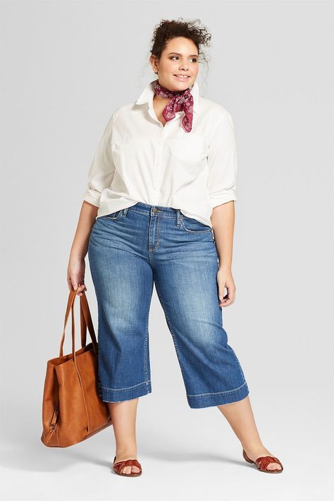 Wide Leg Jeans Outfit Plus Size, Wide Leg Outfit, Plus Size Wide Leg, Wide Leg Jeans Outfit, Flattering Outfits, Look Plus Size, Cropped Wide Leg Jeans, Outfit Formulas, Evening Dresses Plus Size