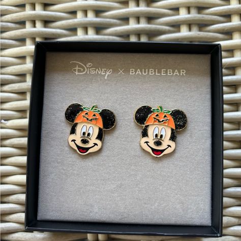 New In Box. Disney Xbaublebar Mickey Mouse Halloween Earrings Mouse Halloween, Mickey Mouse Halloween, Halloween Earrings, Earrings Color, Enamel Pin, Color Orange, Enamel Pins, Halloween, Orange