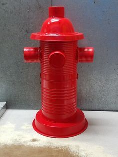 Diy Fire Hydrant For Dogs, Firehose Crafts, Fireman Decorations, Diy Fire Hydrant, Fire Hydrant Ideas, Diy Fake Fire, Fire Hydrant Craft, Dogs Crafts, Dog Fire Hydrant