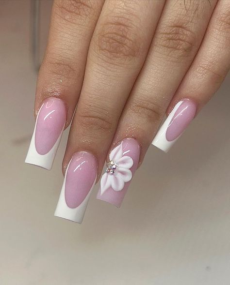 Mail Inspo Simple, Mail Ideas Acrylic, Nail Glossy, Fake Nails French Tip, Ballerina Nail Art, Floral Nail Design, Luxe Nails, Ballerina Nail, Nails Ballerina