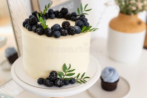 Wedding, birthday cake with cream cheese and fresh blueberries and blackberries. , #AD, #cream, #cheese, #fresh, #Wedding, #birthday #ad Decorating Cake With Blueberries, Cake Decorated With Blueberries, Blueberry Decorated Cake, Blueberry Cake Decoration Ideas, Bakery Concept, Bd Cake, Blackberry Cake, Food Bakery, Birthday Cake With Flowers