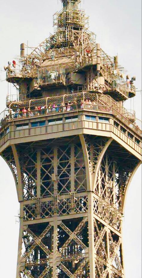 Eiffel Tower-Paris-France Eiffel Tower Structure, Eiffel Tower Photography, Tower Models, Steam Engine Model, Plan Paris, Gustave Eiffel, Civil Engineering Design, Paris Tour Eiffel, Romantic Paris