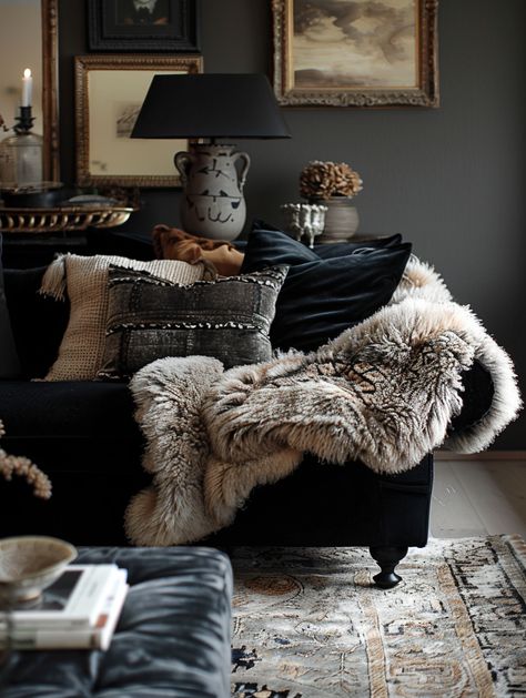 42 Cozy Black Living Room Styles - Chic and Inviting Interiors Cozy Black Living Room, Black Sofa Living Room Ideas, Black Living Room Designs, Black Sofa Living, Black Sofa Living Room, Inviting Interiors, Dark Boho Living Room, Black Living, Tufted Loveseat