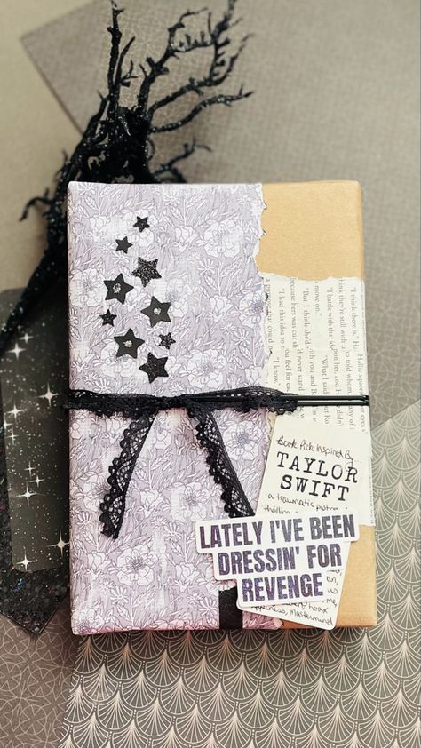 Taylor Swift Gift Wrapping Ideas, Taylor Swift Themed Gift Basket, Taylor Swift Gift Basket, Mystery Box Ideas, Book Gift Basket, Swiftie Gifts, Swift Party, Books Literature, Sioux Falls South Dakota