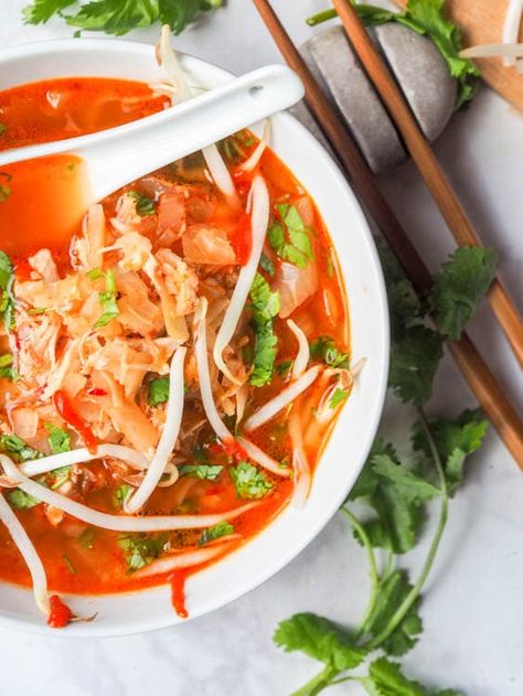 A 30 minute hearty Korean soup made with cabbage, kimchi and chicken. Super fragrant and packed full of spice and flavor. Whole30, Paleo & Keto recipe. Chicken Kimchi, Cabbage Chicken, Recipes With Vegetable Broth, Asian Cabbage, Cabbage Kimchi, Chicken Cabbage, Paleo Keto Recipes, Korean Soup, Soup With Chicken