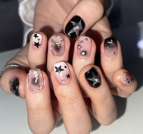 Punk Nails Grunge, Nails Grunge, Mens Nails, Daily Ootd, Nails Pretty, Asian Nails, Hippie Nails, Simple Acrylic, Punk Nails