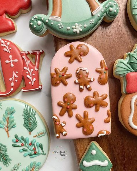 Kerstyn Lott on Instagram: “Are you ready to Deck the Halls? It’s beginning to look a lot like Christmas around here- these gingies have gotten me in the spirit!…” Gingerbread Man Decorations Cookie, A Christmas Story Cookies Decorated, Christmas Ornaments Cookies, Christmas Truck Cookies Decorated, Christmas Cookies Royal Icing Decorating, Christmas Theme Cookies, Elf On The Shelf Cookie Ideas, Letter Cookies Decorated, Circle Christmas Cookies Decorated