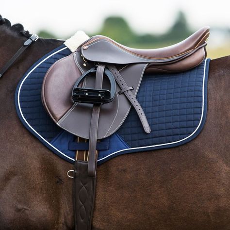 Hunter Jumper Outfits, Horse Tack Sets, Hunter Jumper Horses, Stable Style, English Tack, Equestrian Apparel, Equestrian Helmets, Equestrian Helmet, Tack Sets