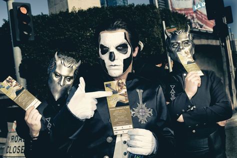 Ghost; Grammys; 2016 The Nameless Ghouls, Papa Iii, Grammys 2016, Ghost Papa Emeritus, Ghost Banda, Papa Emeritus Iii, Papa Iv, Papa Emeritus Iv, Nameless Ghouls