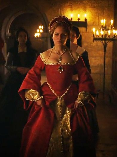 Alicia von Rittberg  as Elizabeth1  in “Becoming Elizabeth “ Becoming Elizabeth, Alicia Von Rittberg, Tudor Era, European Dress, Period Outfit, Dress Aesthetic, Funky Jewelry, Historical Clothing, Historical Fashion