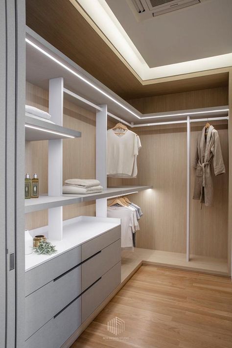 Closet Minimalista, Malaysia Interior Design, Closet Interior, Dresser In Closet, Closet Design Layout, Luxury Closets Design, Closet Renovation, Wardrobe Interior Design, Closet Layout