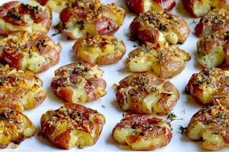 Roasted Baby Red Potatoes, Crash Hot Potatoes, Smashed Red Potatoes, Red Potato Recipes, Potatoes Recipe, Potato Dishes, Red Potatoes, It Goes On, Side Recipes