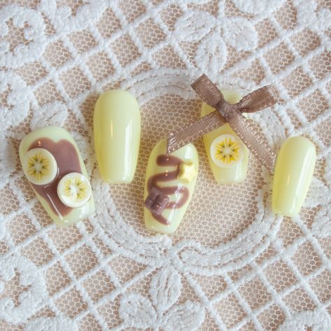 Chocolate banana inspired nail set 🍌🍫 fruity and fun! Nail Matching, Food Nails, Kawaii Fruit, Banana Fruit, Fruit Slice, Fake Nail, Plastic Box Storage, Luxury Art, Chocolate Banana