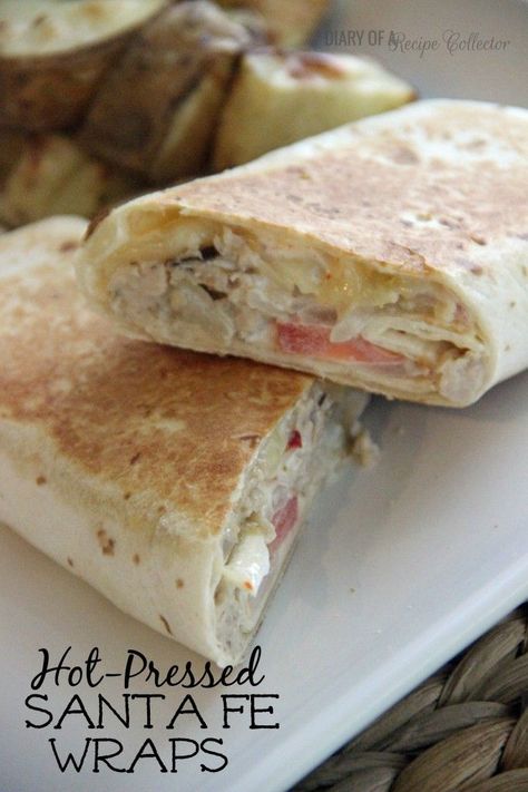 Hot-Pressed Santa Fe Wraps-Hot and melty wraps filled with chicken, pepperjack, sauteed onions, tomatoes, and a mexi-ranch sauce… Sauteed Onions, Chicken Food Recipes, Lunch Box Bento, Sandwiches And Wraps, Chicken Food, Tasty Foods, Burgers Sandwiches, Dessert Food, Wrap Recipes