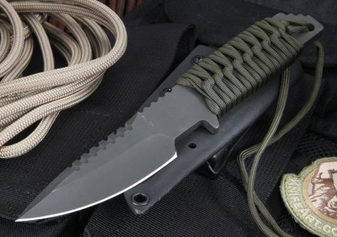 Strider HT-S Ranger Green  and Black Tactical Fixed Blade Knife Strider Knives, Knife Party, Knife Patterns, Exotic Sports Cars, Knife Design, Fixed Blade Knife, Cool Swords, Cool Things To Buy, Metal Working