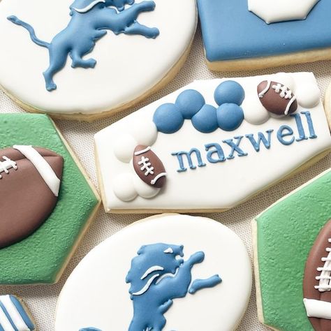 Detroit Lions Cookies, Lion Cookies, Sports Cookies, Football Cookies, Detroit Lions, Christmas Treats, Christmas Cookies, Birthday Ideas, Lion