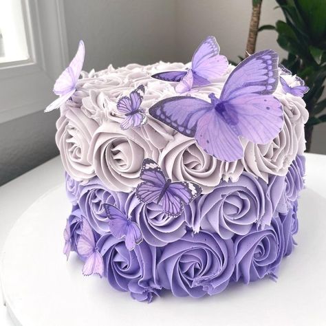 Butterfly Cake Lavander, One Layer Purple Birthday Cake, Cake With Violet Flowers, Blue And Purple Butterfly Cake, Purple Rosette Cake Ombre, Lavender Cake With Butterflies, Purple Cake Inspiration, Lavender Birthday Cake For Women, Purple Ombre Cake Ideas