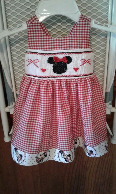 Cute Mini Smocked Dress With Smocked Bodice, Pink Smocked Sundress With Smocked Back, Pink Mini Smocked Dress With Smocked Bodice, Minnie Mouse Smocked Outfit, Chic Smocked Dress With Smocked Cuffs, Mini Length, Minnie Mouse Birthday Theme, Smocked Dress, Minnie Mouse Birthday, Disney Outfits