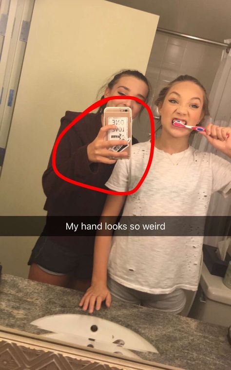 Maddie And Kendall, Dance Moms Snapchat, Dance Moms Comics, Dance Moms Clips, Dance Moms Moments, Dance Moms Maddie, Dance Moms Cast, Dance Moms Pictures, Dance Moms Funny