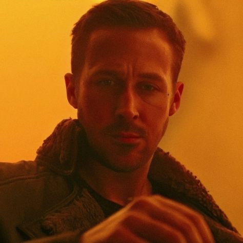 Bladerunner2049 Pfp, Blade Runner 2049 Pfp, Blade Runner 2049 Icons, Officer K Blade Runner, Screencaps Movie, Ryan Gosling Blade Runner 2049, Sigma Icon, Ryan Gosling Blade Runner, Officer K