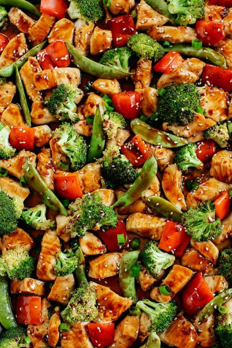 Sesame Chicken And Veggies, Parmesan Recipe, Chicken And Veggies, Sheet Pan Dinners Recipes, Sunday Meal Prep, Sesame Chicken, Pan Recipes, Recipe Chicken, Diet Vegetarian