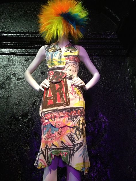 punk- Punk Reference, Punk Chaos To Couture, Chaos To Couture, 1970s Punk, Distressed Dress, Gala Looks, Girl Energy, Runway Fashion Couture, Creative Clothing