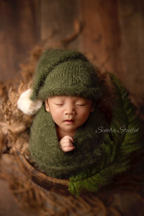 Woodsy Photoshoot, Newborn Sibling, Born Photography, Newborn Photography Boy, Baby Shoot, Newborn Baby Photos, Foto Baby, Forest Theme, Newborn Baby Photography